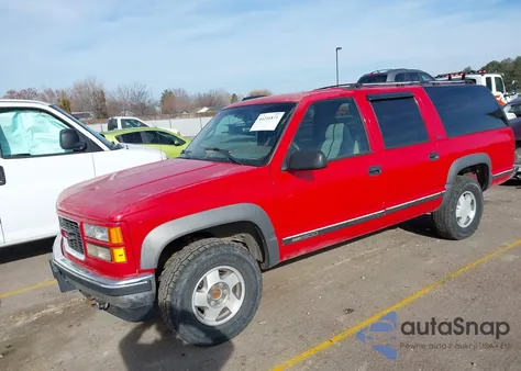 1995 GMC Suburban K1500 z USA, uszkodzony, nr VIN 1GKFK16K6SJ742410